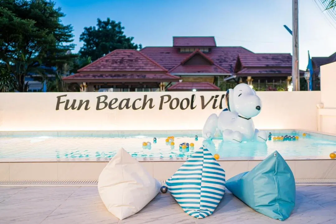 ภายนอก Fun Beach Pool Villa
