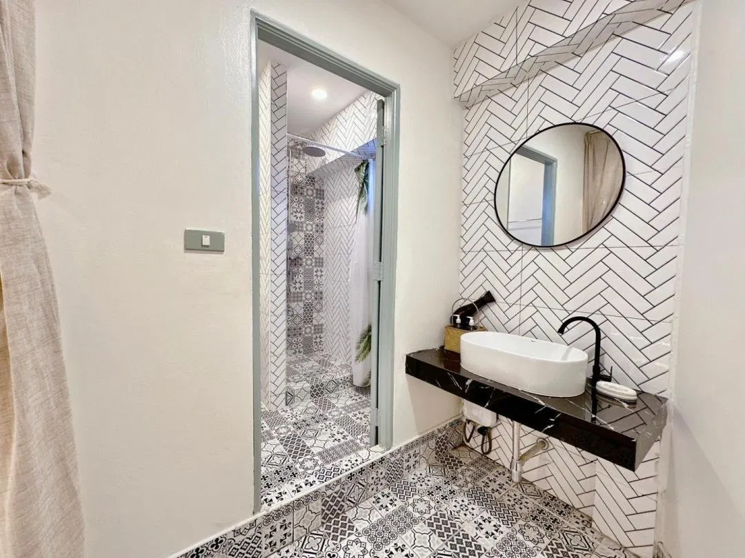 ห้องน้ำ Lunlana Beach Poolvilla