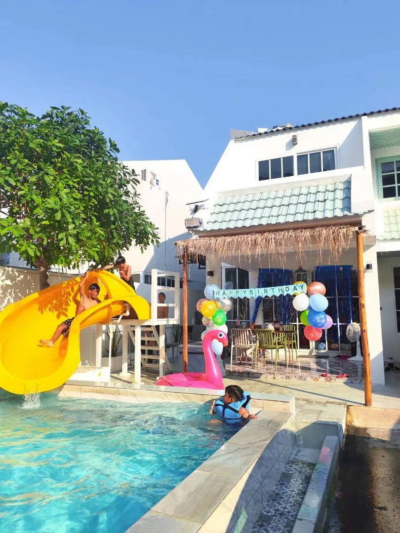 รูปจากลูกค้า Beam beach 2