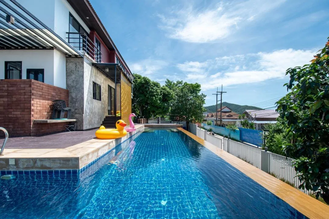 ภายนอก รามมันตรา (Sea View)