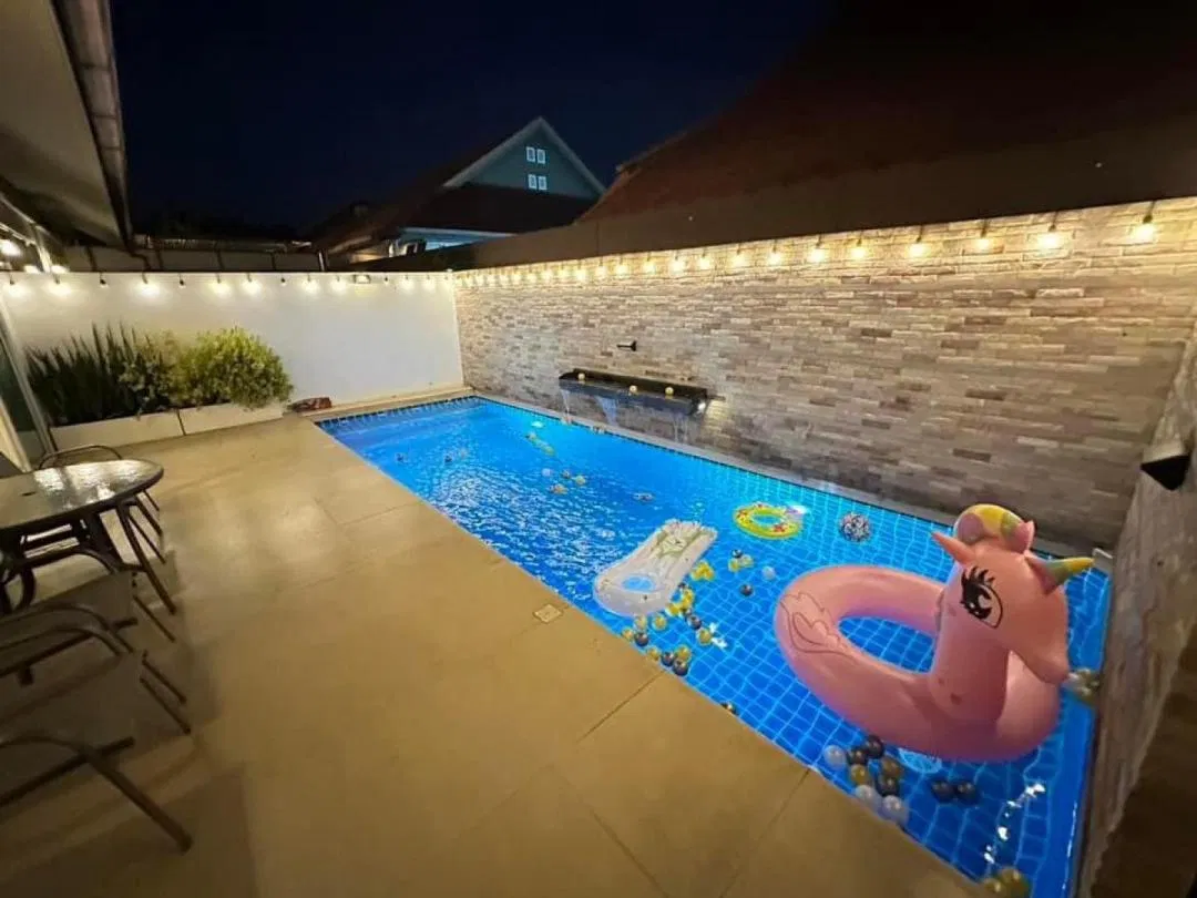ภายนอก Home Hug Pool Villa Pattaya2