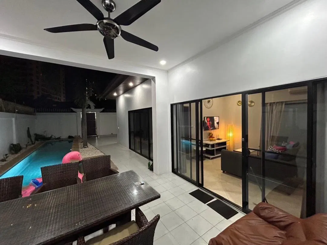 ภายนอก MJ21 Majestic Residence Pool villas Pattaya