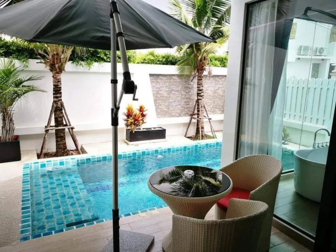 ภายนอก Tropicana Pool Villa Pattaya