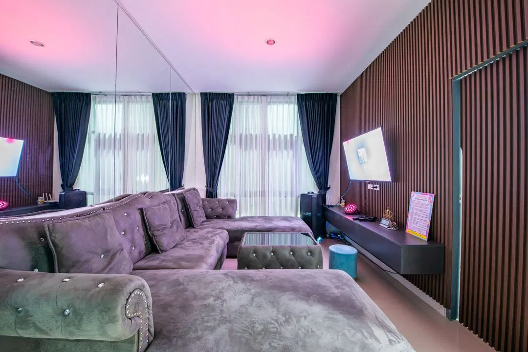 ภายใน Swiss Poolvilla บางเสร่ สัตหีบ
