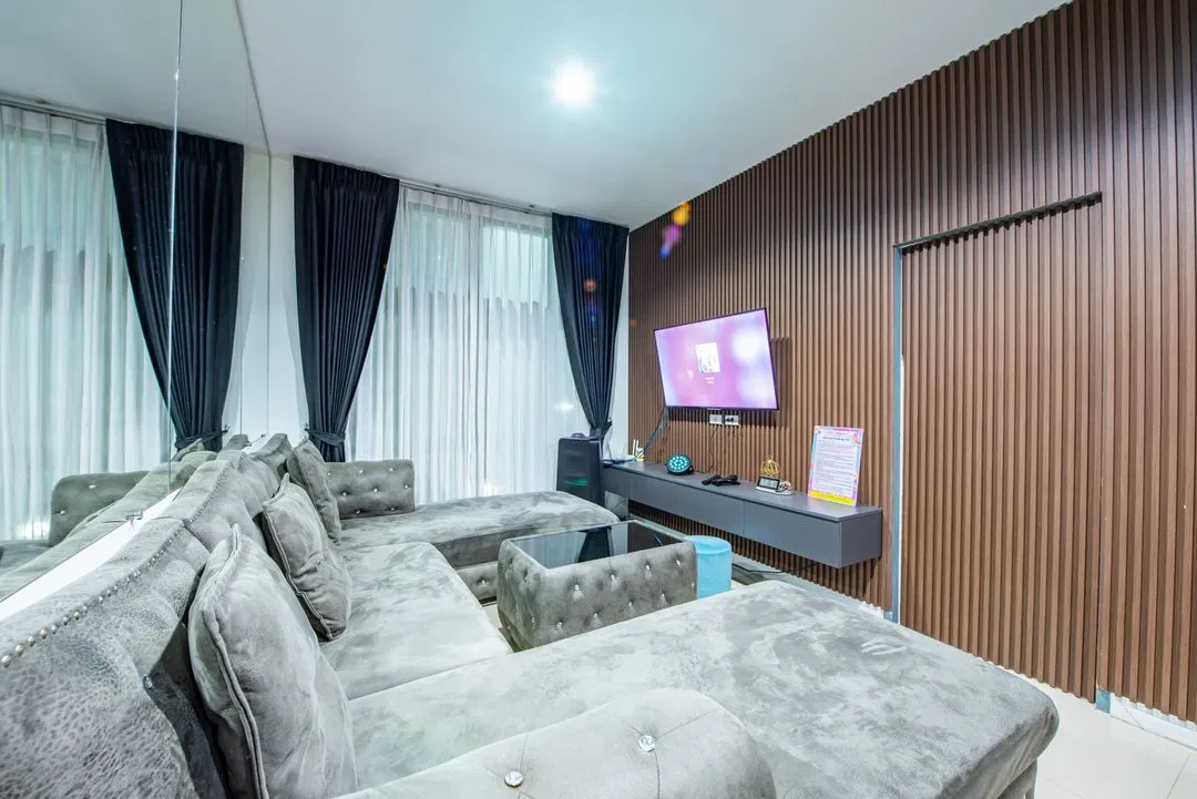 ภายใน Swiss Poolvilla บางเสร่ สัตหีบ