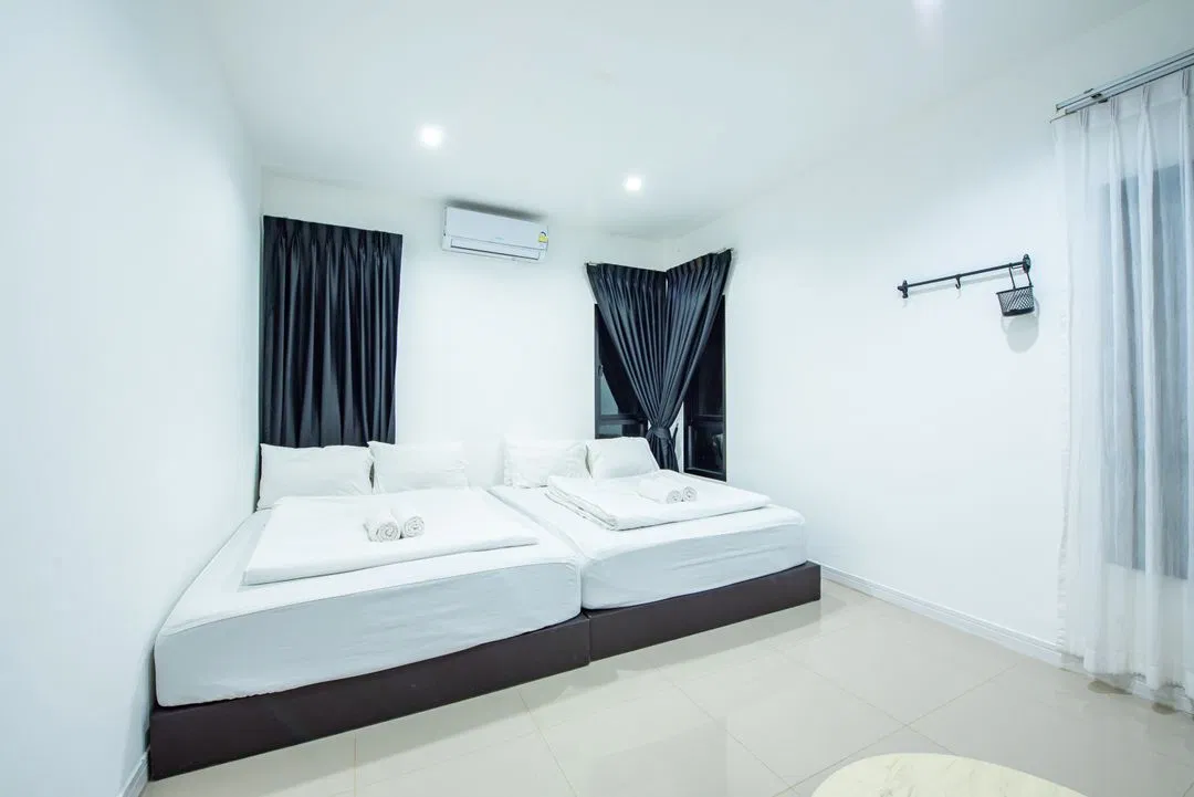ห้องนอน Swiss Poolvilla บางเสร่ สัตหีบ
