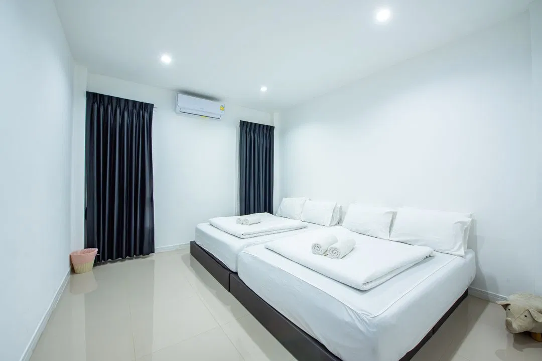ห้องนอน Swiss Poolvilla บางเสร่ สัตหีบ