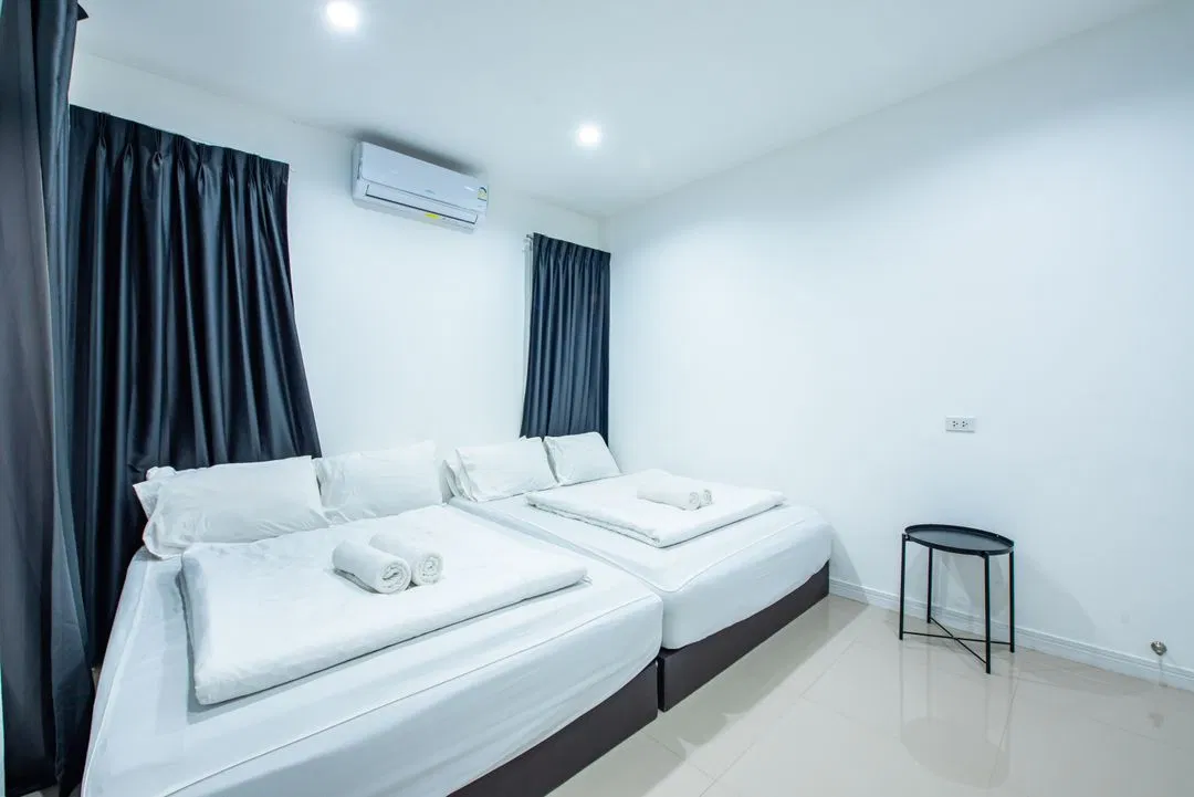 ห้องนอน Swiss Poolvilla บางเสร่ สัตหีบ