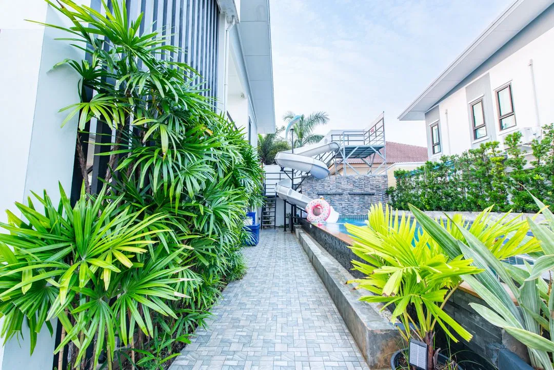 ภายนอก Swiss Poolvilla บางเสร่ สัตหีบ