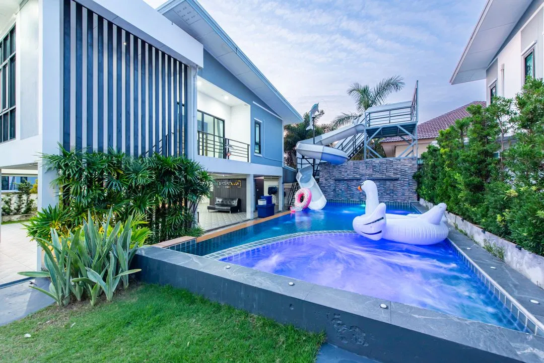 ภายนอก Swiss Poolvilla บางเสร่ สัตหีบ