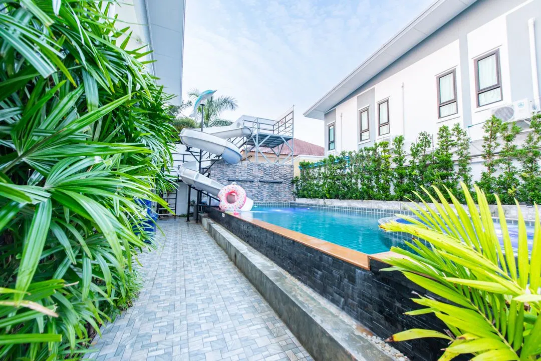 ภายนอก Swiss Poolvilla บางเสร่ สัตหีบ
