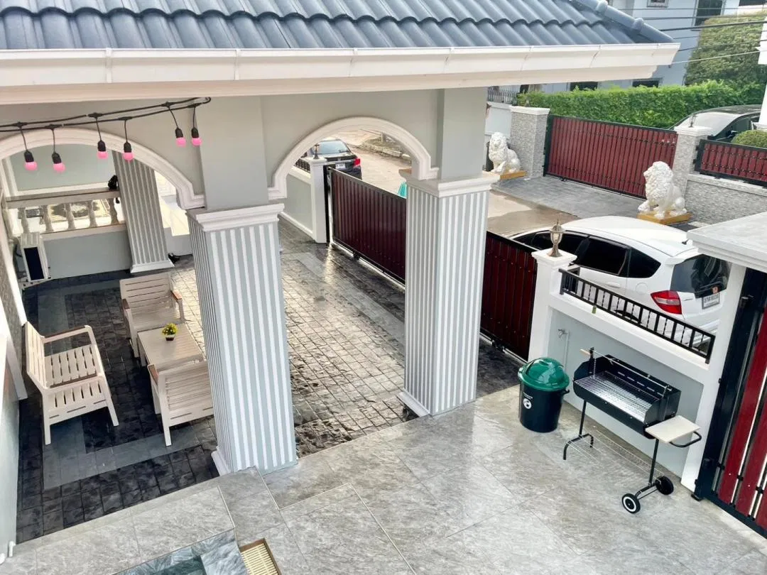 ภายนอก Versace Poolvilla
