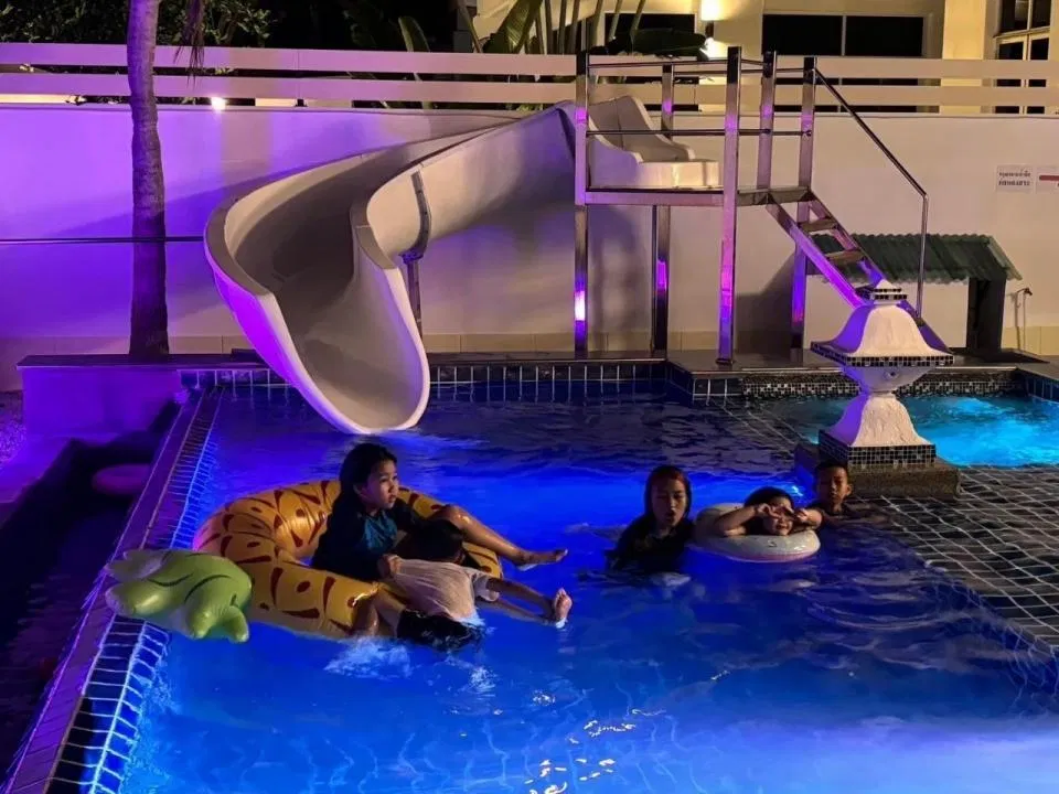 รูปจากลูกค้า Family Pool Villa