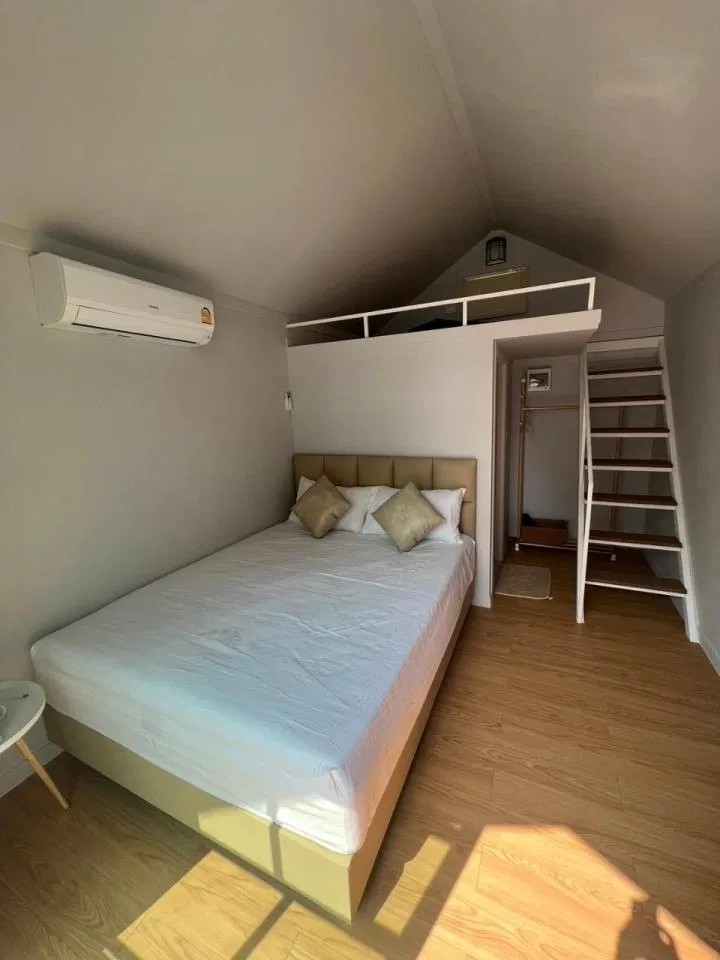 ห้องนอน WHITE PEARL หาดบางแสน