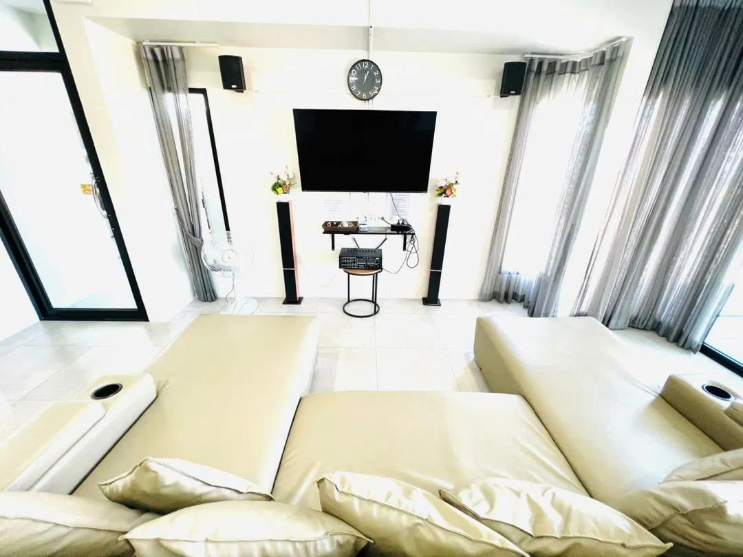 ภายใน Safe House