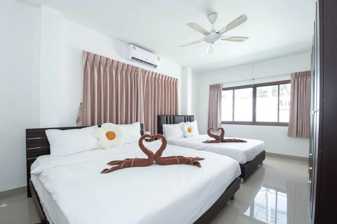 ห้องนอน Angela Pool Villa