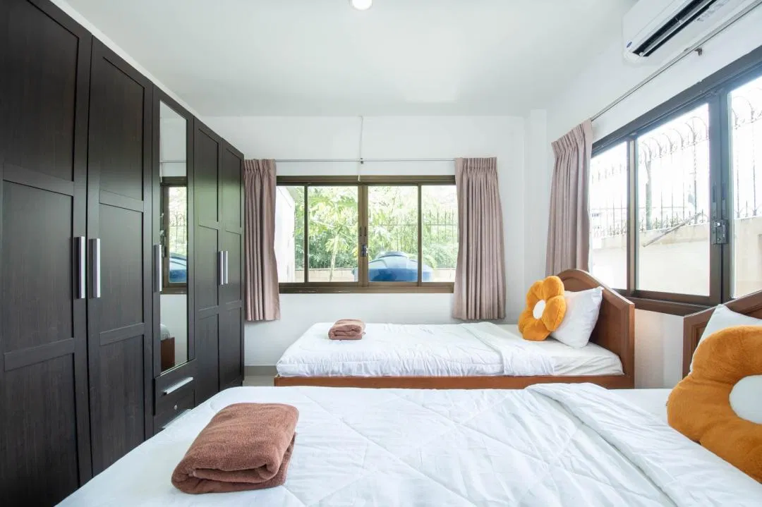ห้องนอน Angela Pool Villa