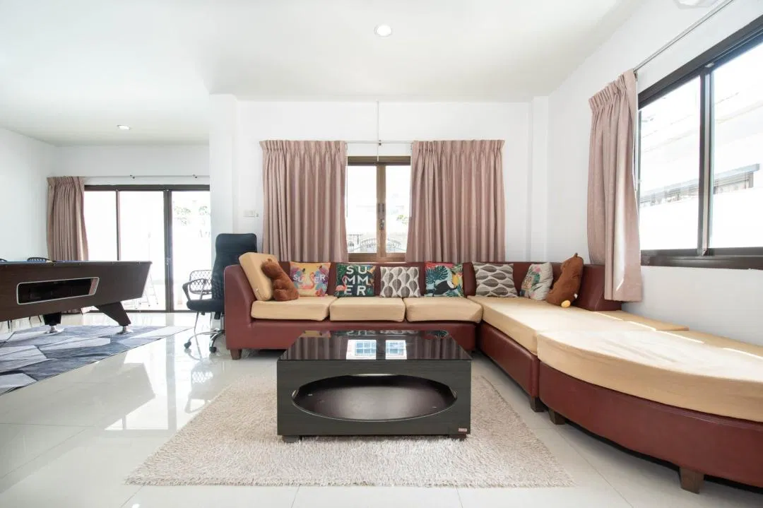 ภายใน Angela Pool Villa