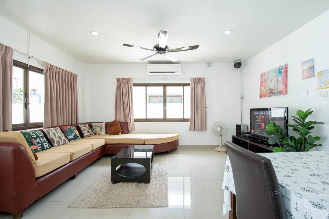 ภายใน Angela Pool Villa