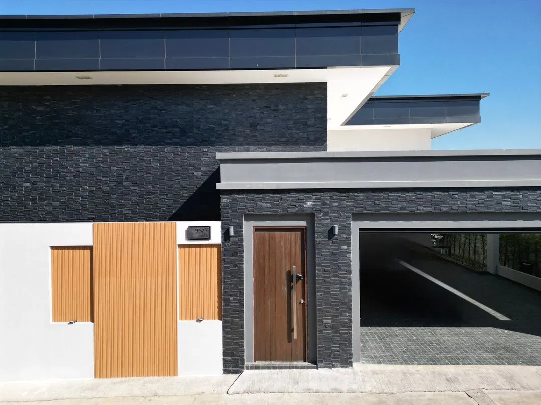 ที่จอดรถ PNT LUXURY VILLA