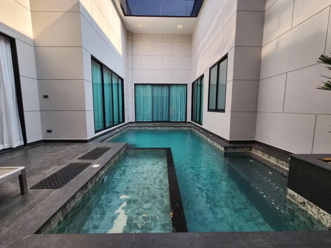 ภายนอก PNT LUXURY VILLA