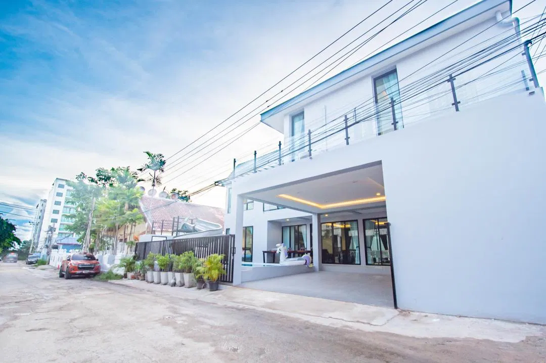 ที่จอดรถ The bluesea poolvilla jomtien