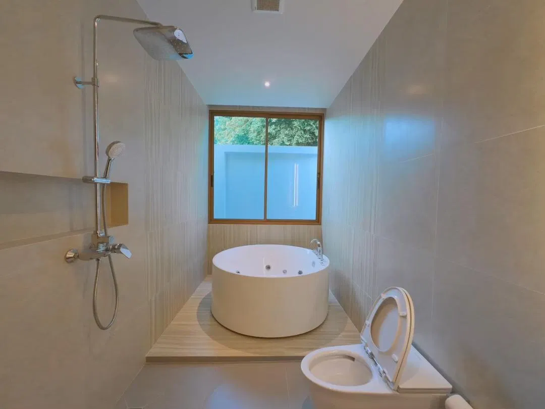 ห้องน้ำ PNT LUXURY JOMTIEN