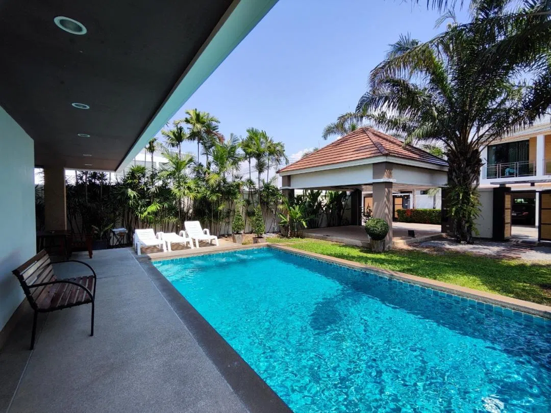 ภายนอก Jomtien T8