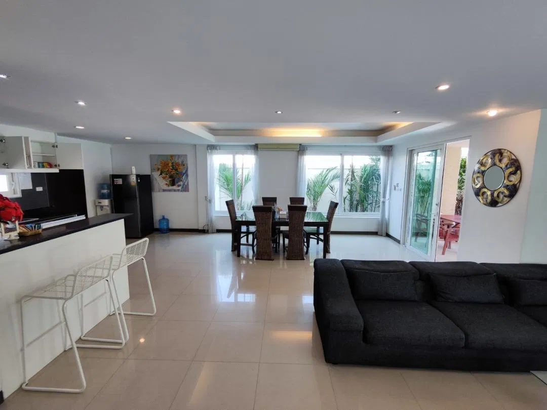 ภายใน Jomtien T8