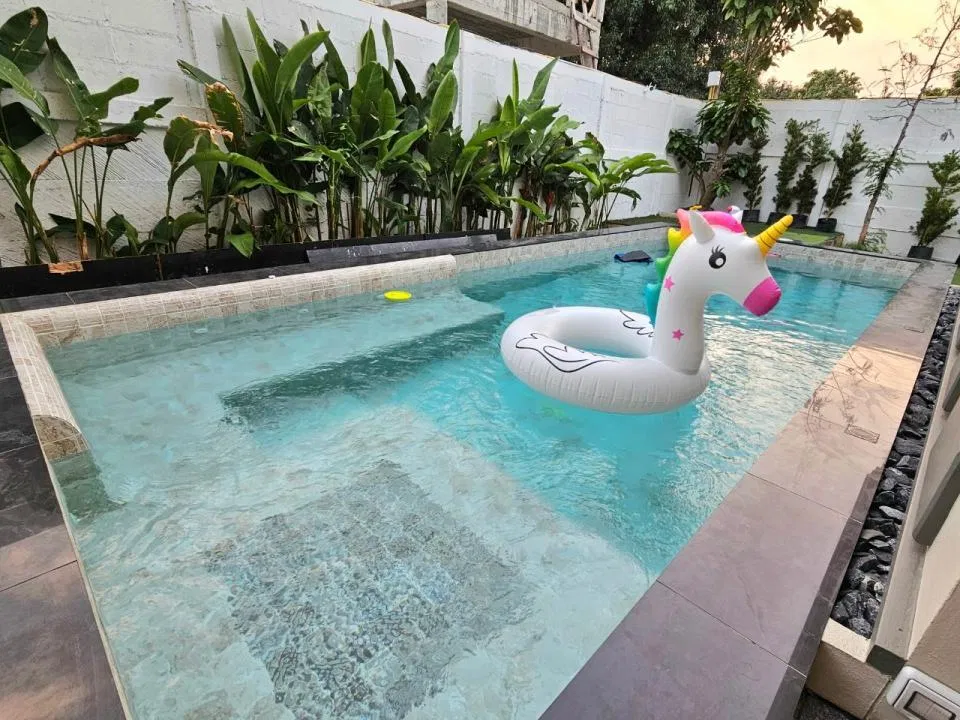 ภายนอก Brittany Poolvilla 1