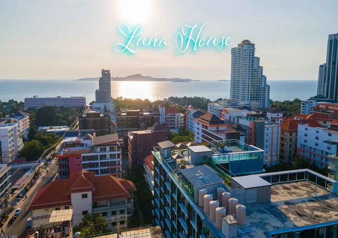 ภายนอก ทาวน์เฮ้าส์ 4B 208 (Lunar House)