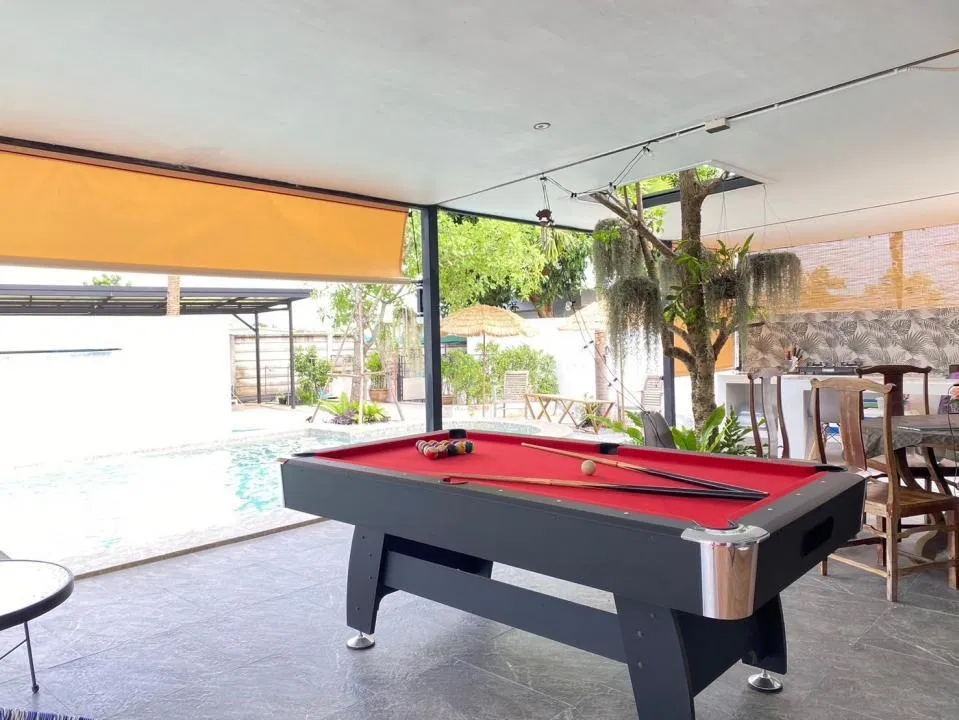 ภายนอก Rocky pool villa