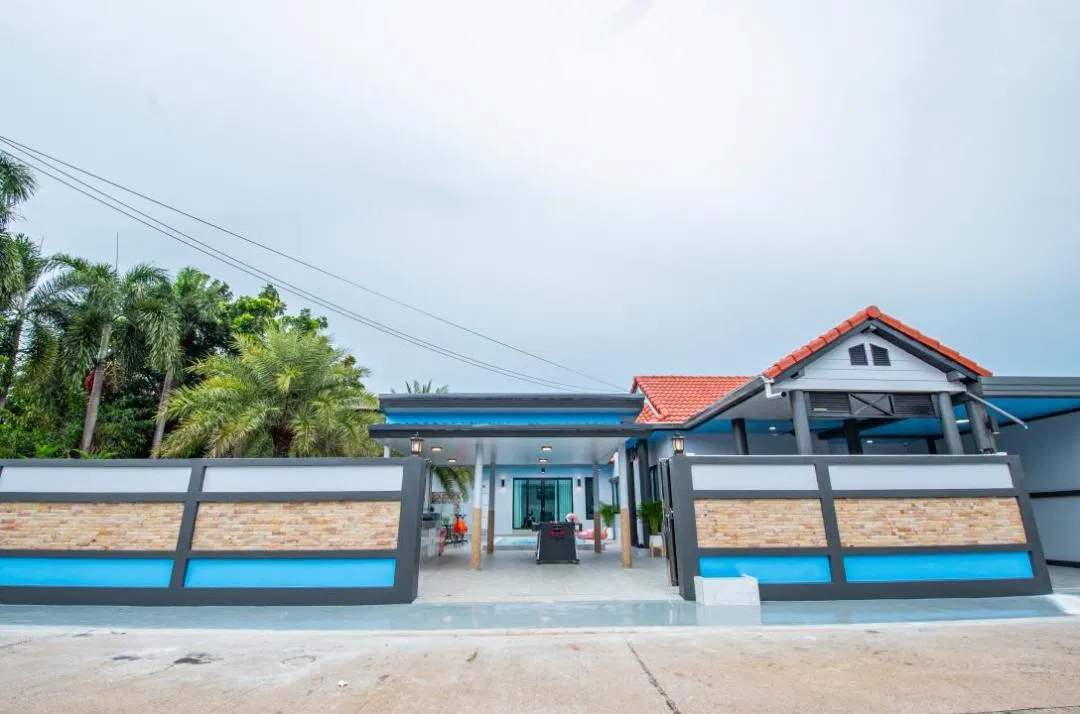ที่จอดรถ Pool Villa Pattaya กรีนวิลล์