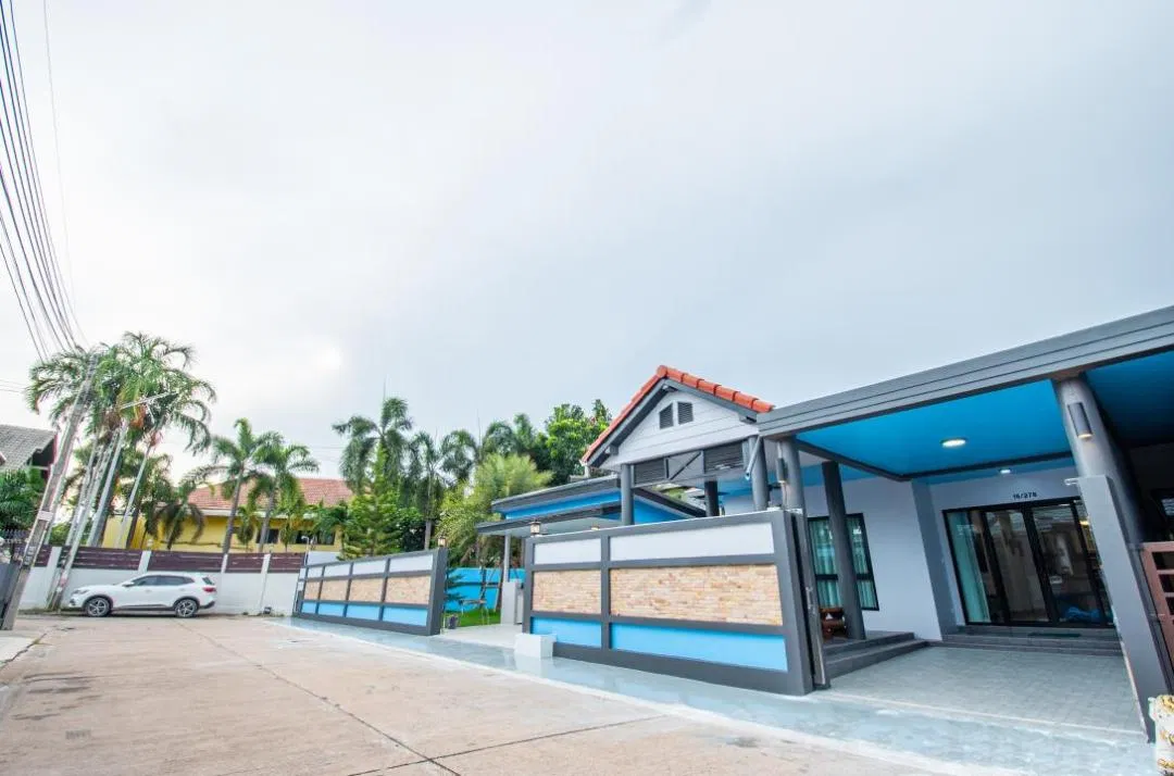 ที่จอดรถ Pool Villa Pattaya กรีนวิลล์