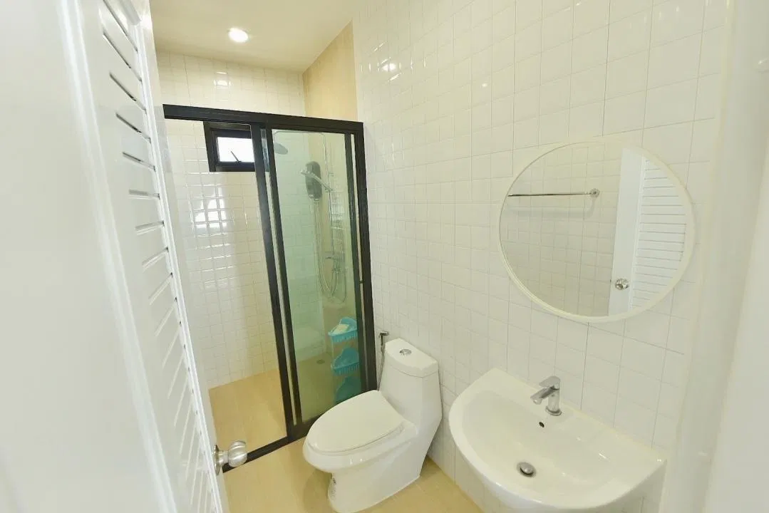 ห้องน้ำ Jarunee Pool Villa