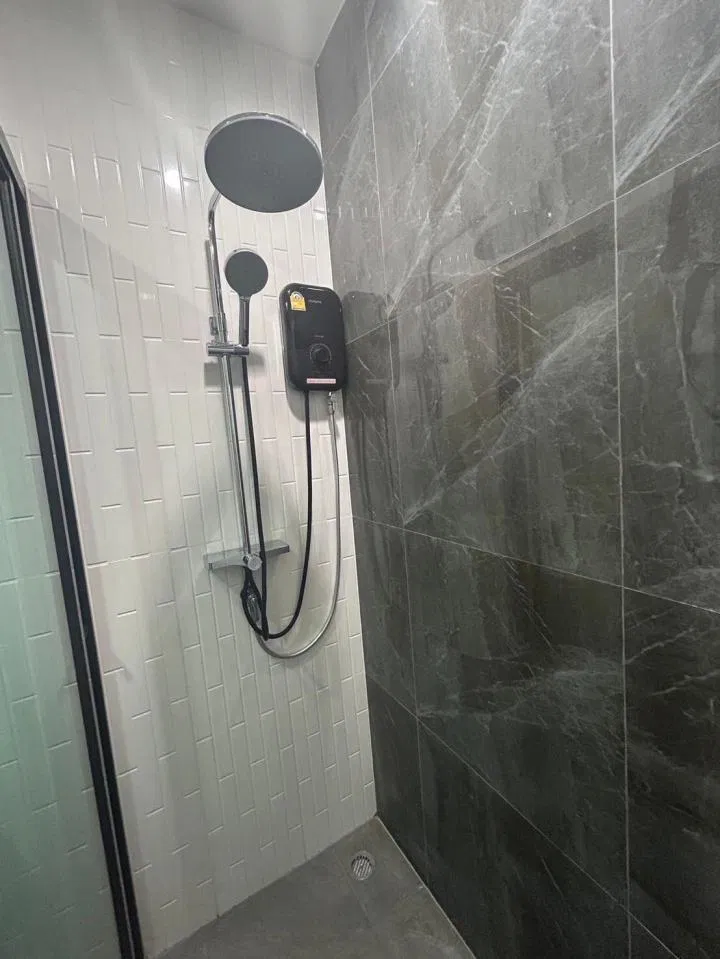 ห้องน้ำ Jarunee Pool Villa
