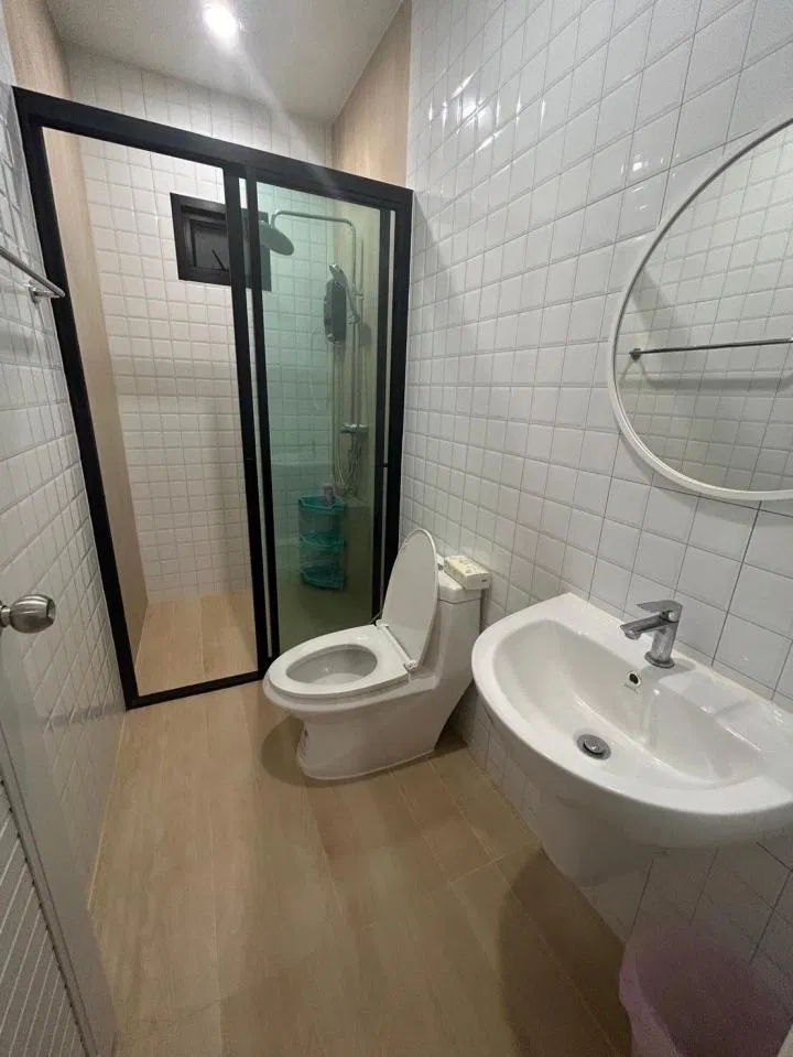 ห้องน้ำ Jarunee Pool Villa