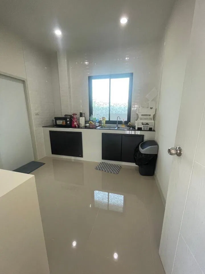 ครัว Jarunee Pool Villa