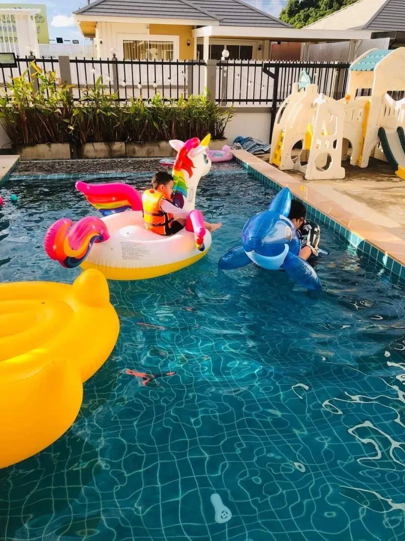 รูปจากลูกค้า Jarunee Pool Villa
