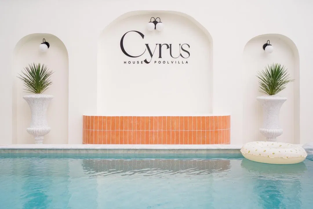ภายนอก Cyrus House Poolvilla