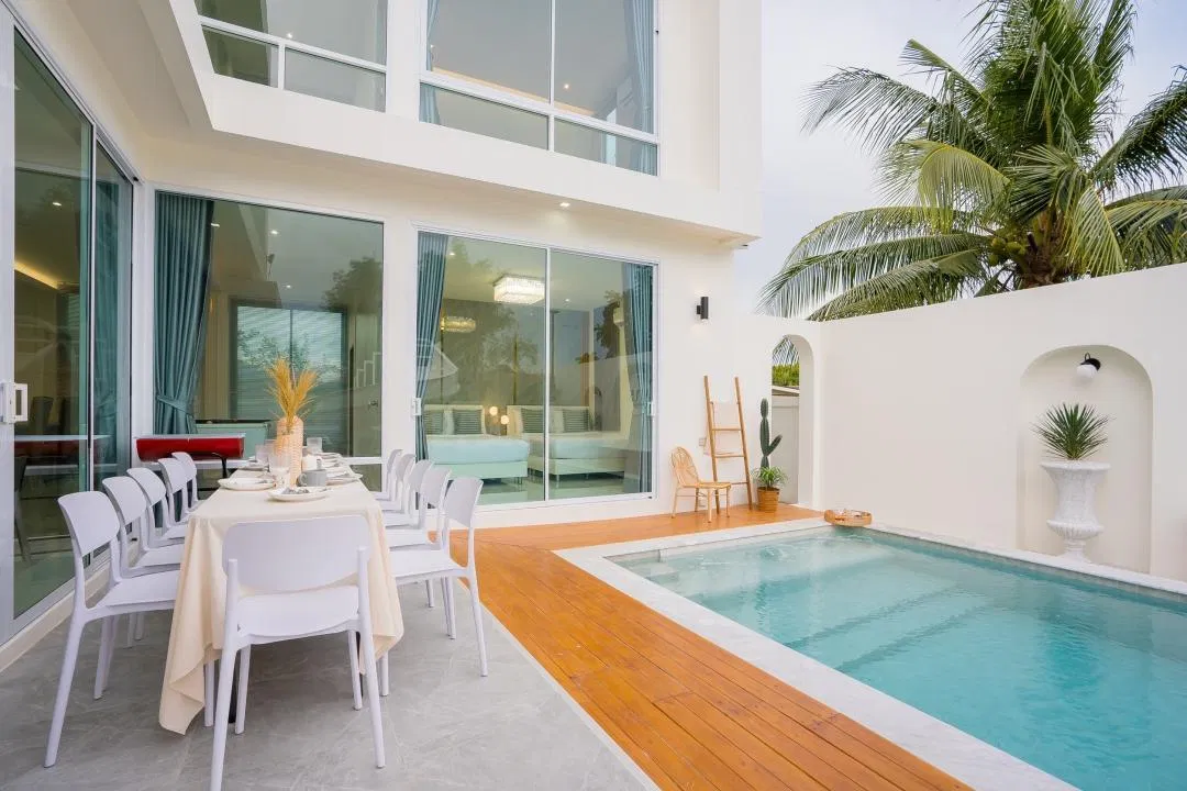 ภายนอก Cyrus House Poolvilla