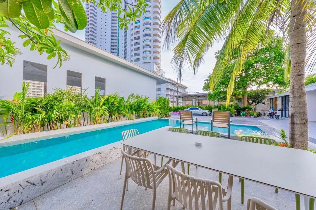 ภายนอก Thai Erawan V8 Pool Villa