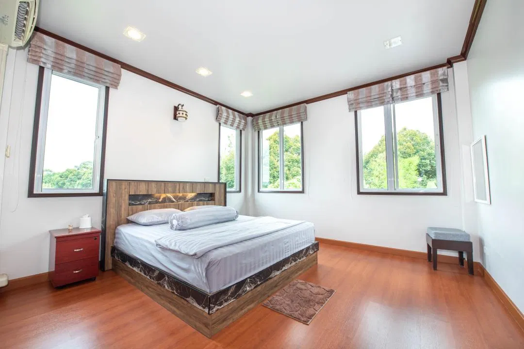 ห้องนอน พิพิมพูลวิลล่า ศรีราชา