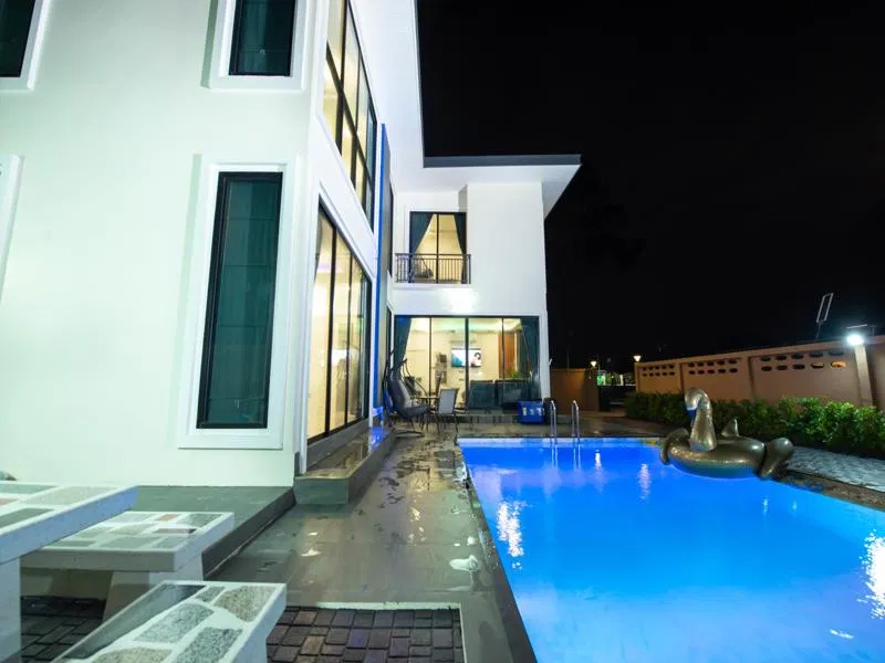 ภายนอก Marine pool villa