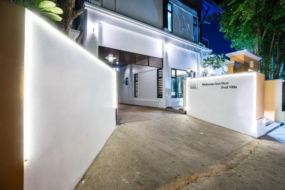 ที่จอดรถ Welcome Sea view Pool Villa