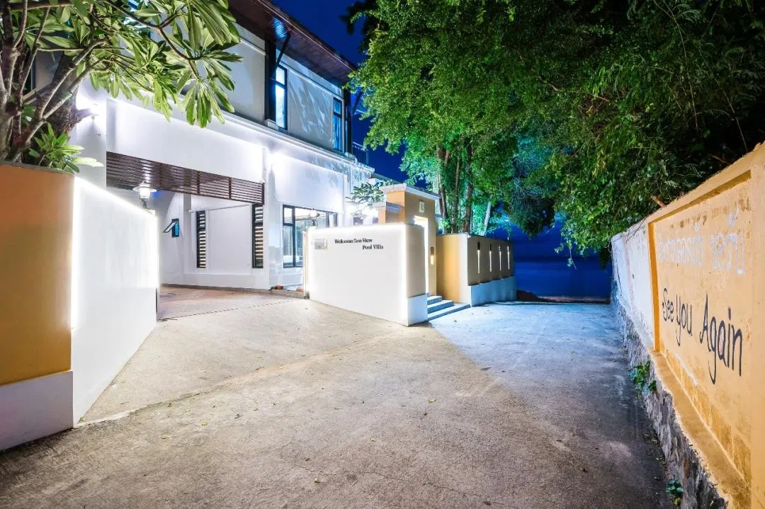 ที่จอดรถ Welcome Sea view Pool Villa