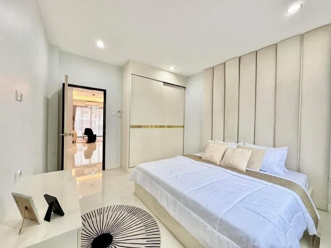 ห้องนอน Mana Pool Villa
