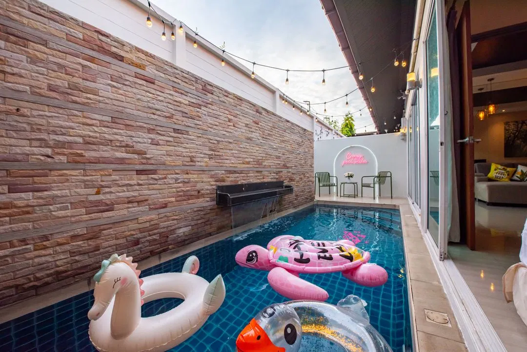 ภายนอก Crazy pool villa pattaya