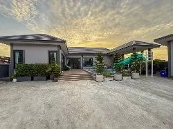 ที่จอดรถ Super BM Poolvilla Pattaya