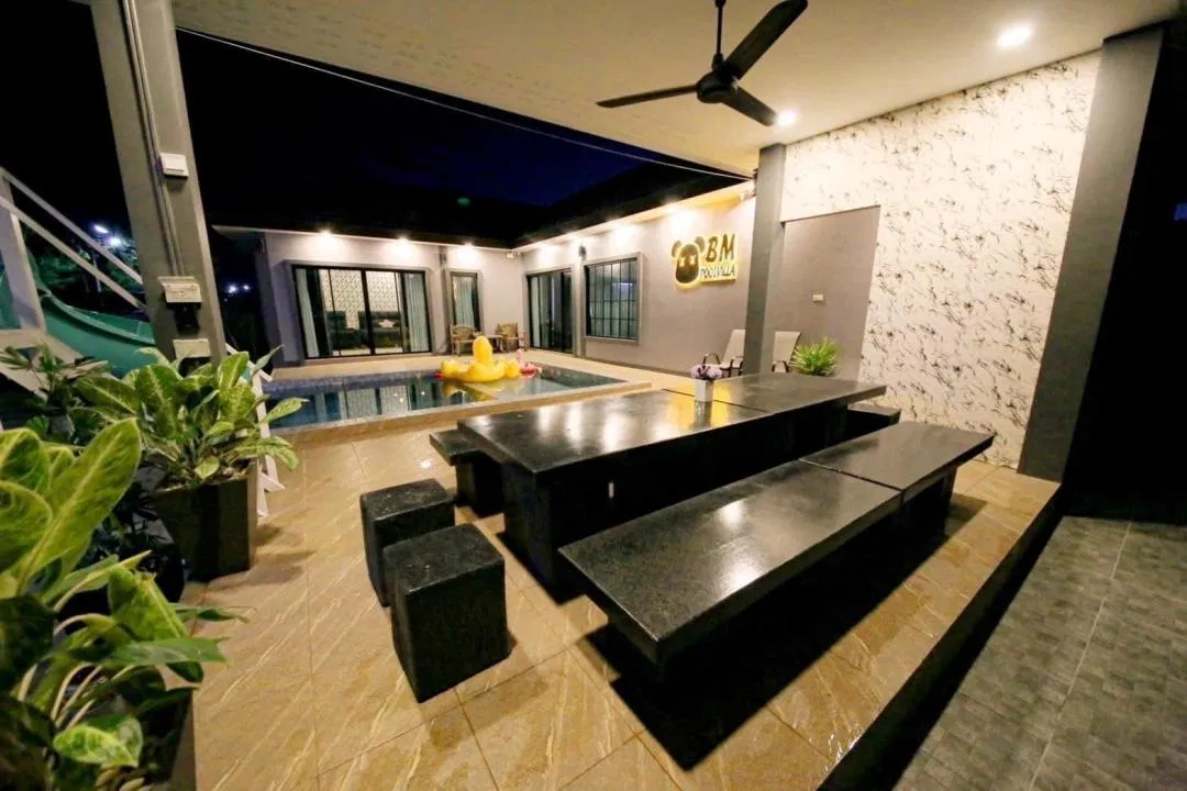 ภายนอก Super BM Poolvilla Pattaya